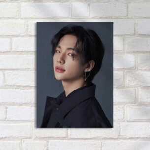 Quadro Decorativo Hyunjin Stray Kids Portrait Jovem Elegante